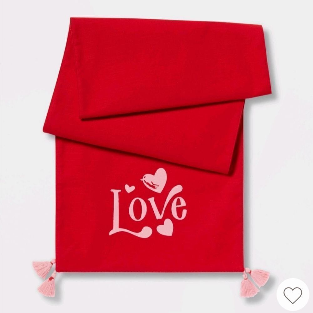 NEW VALENTINE'S day 72" x 14" Cotton 'Love' Table Runner - Picture 3 of 6